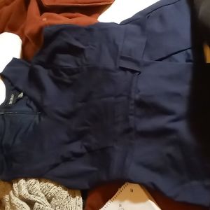 White house black market sleeveless navy blue blouse